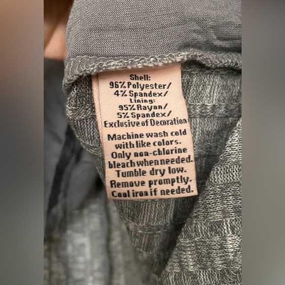 Juicy Couture Gray Hooded Faux Wrap Lightweight Sweater Top Size Small - Picture 11 of 11